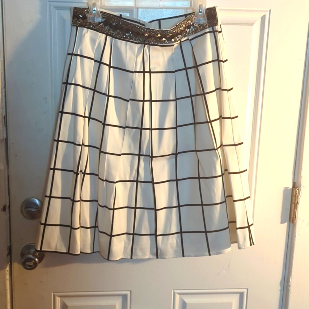 Black and White midi ski New without tags had a matching gorgeous m